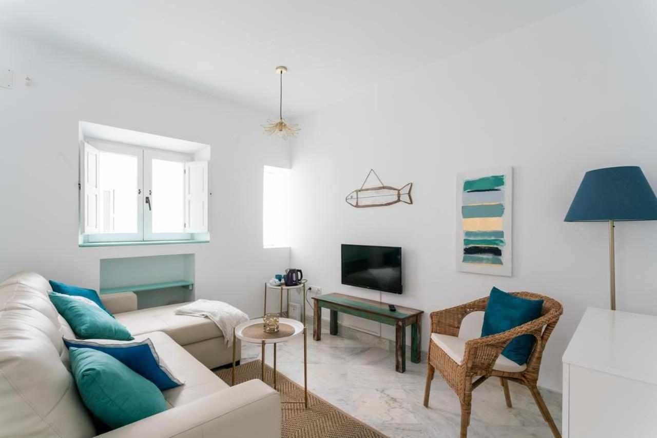 Fantastico Atico En El Casco Antiguo En A La Pla Apartment Cadiz Luaran gambar