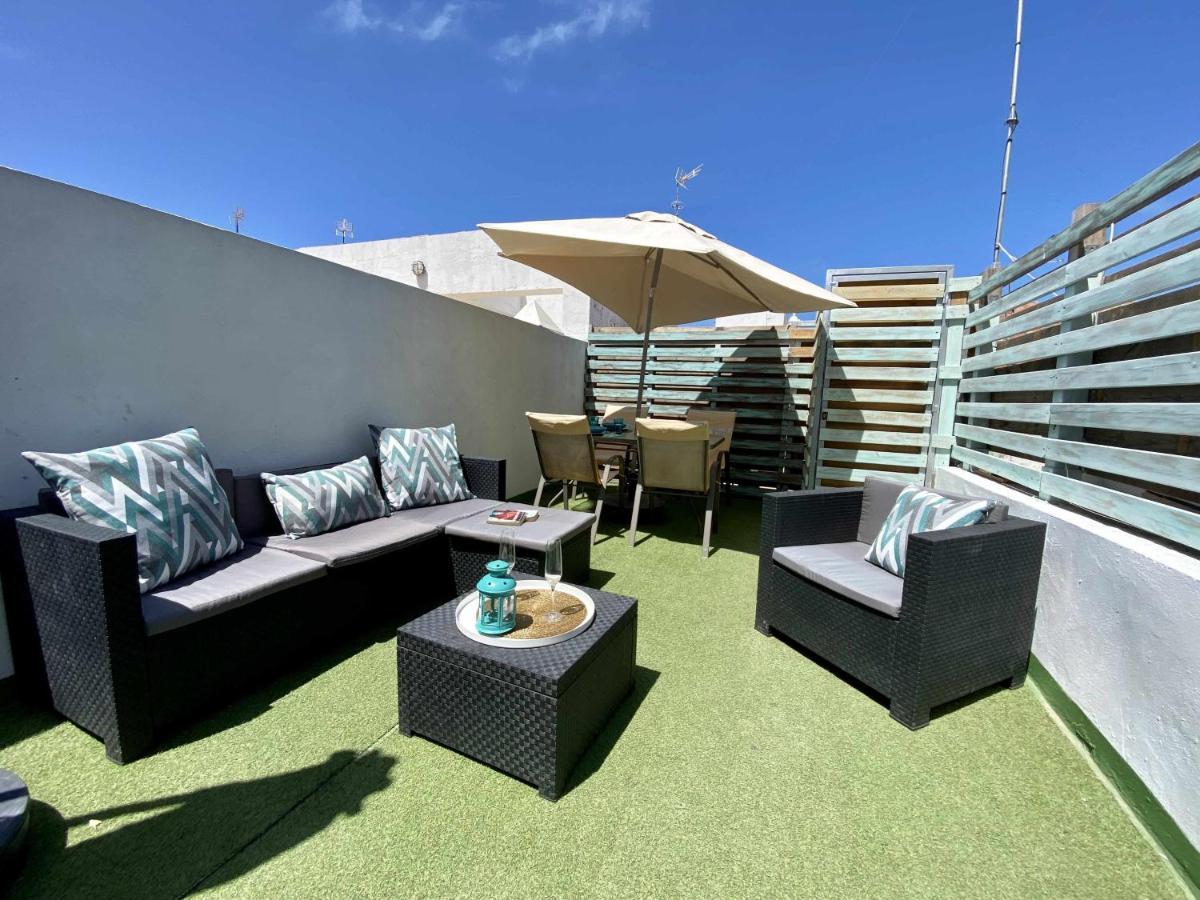 Fantastico Atico En El Casco Antiguo En A La Pla Apartment Cadiz Luaran gambar