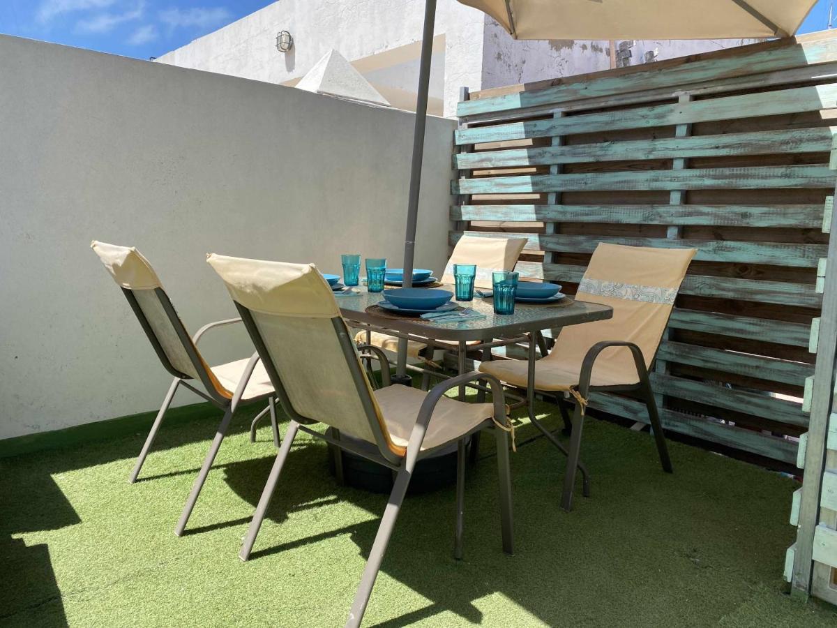 Fantastico Atico En El Casco Antiguo En A La Pla Apartment Cadiz Luaran gambar