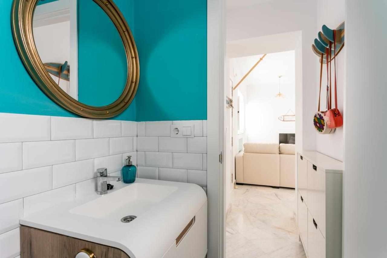 Fantastico Atico En El Casco Antiguo En A La Pla Apartment Cadiz Luaran gambar